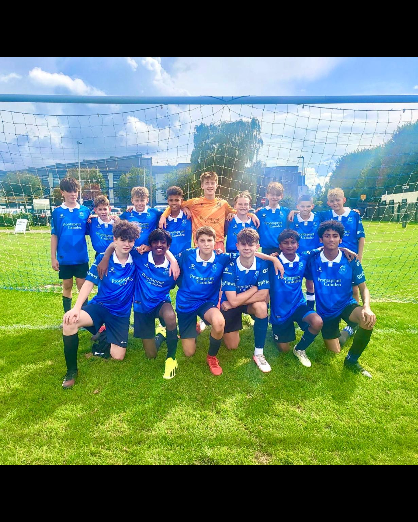 Wealdstone Youth FC Team Photo