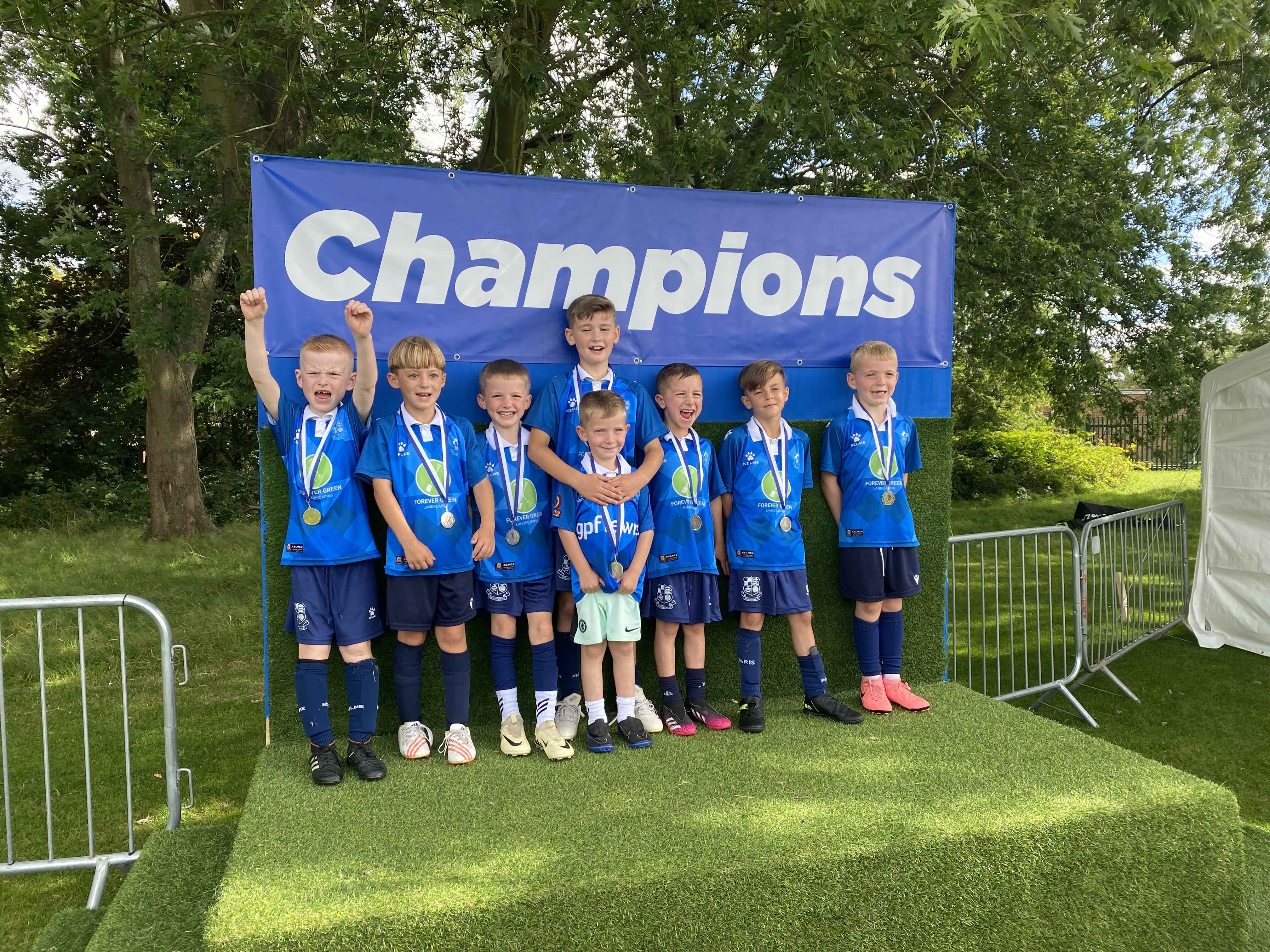 Wealdstone Youth FC Team Photo